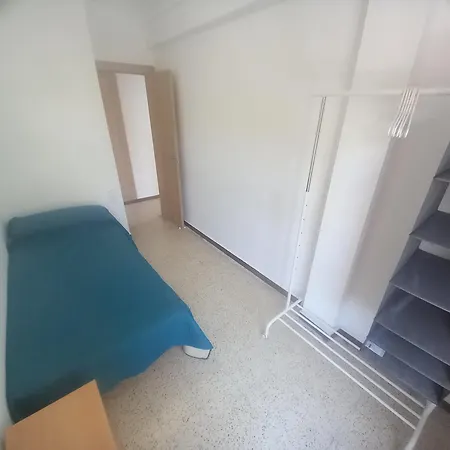 Estirpe, 4-7 דירה קויירה