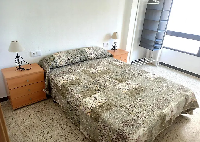 Apartman Estirpe, 4-7 Cullera